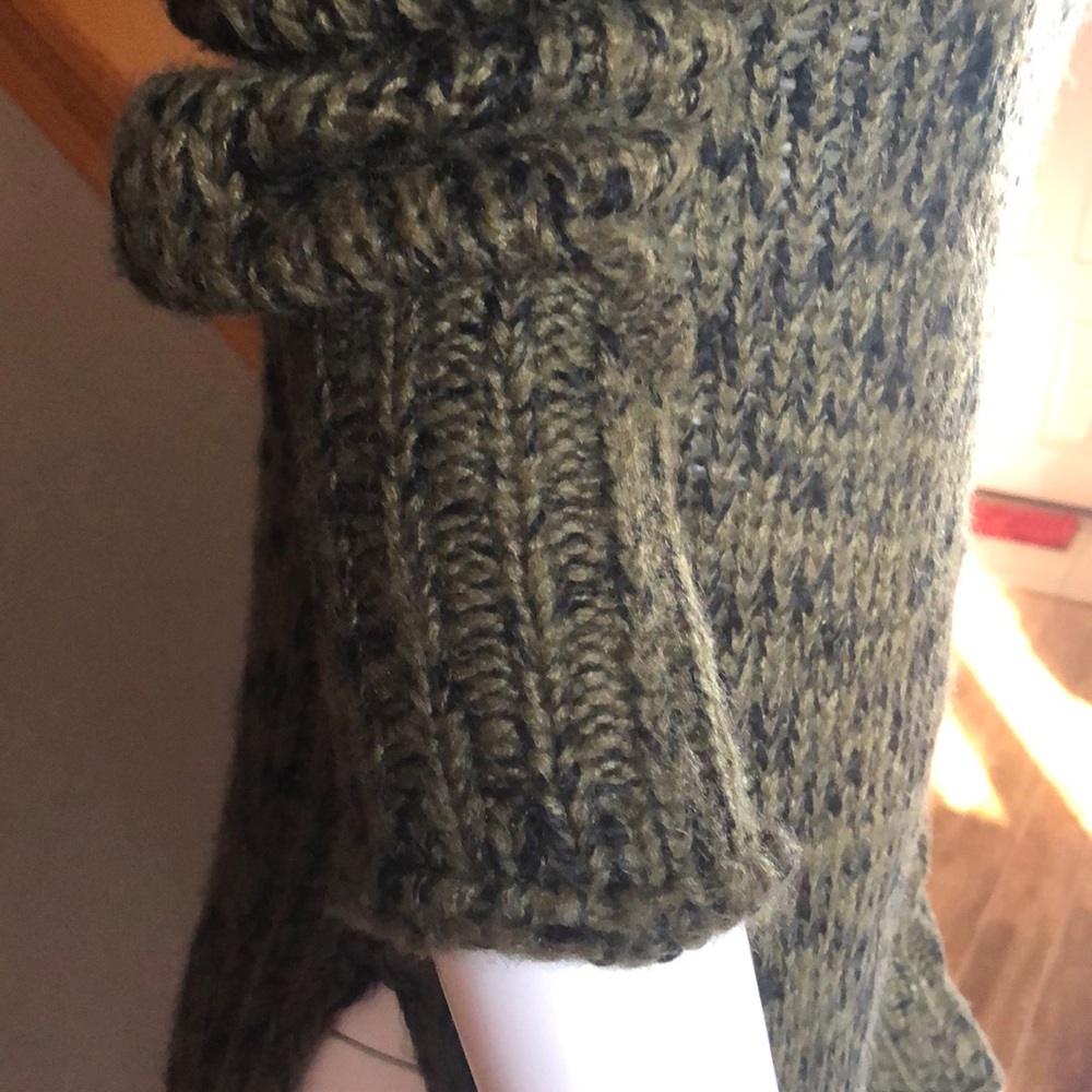 Long sweater - Picture 3 of 5